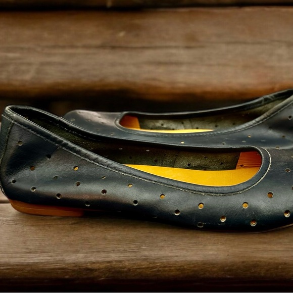 KORK-EASE SHOES PERFORATED NAVY LEATHER BALLET FLATS SIZE 6 KORK EASE - Picture 4 of 6